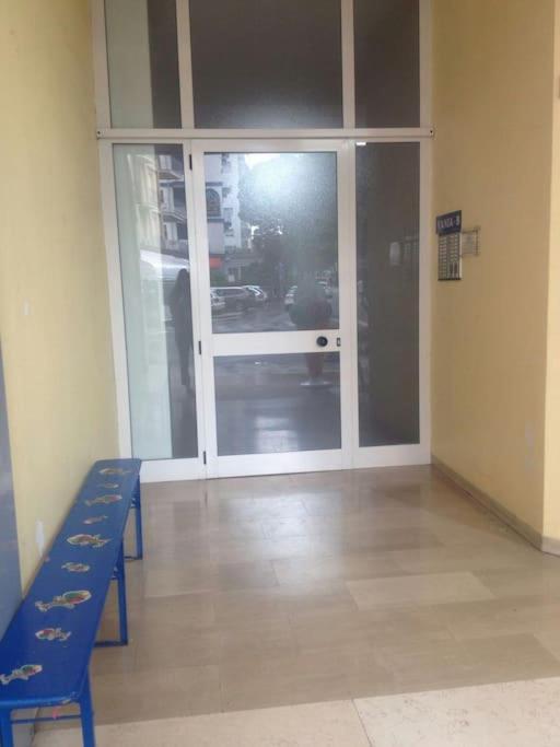 Comodo Appartamento A Pochi Metri Dal Mare 比比翁 外观 照片